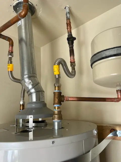 Water heater installation and plumbing repair in Lake Byrd